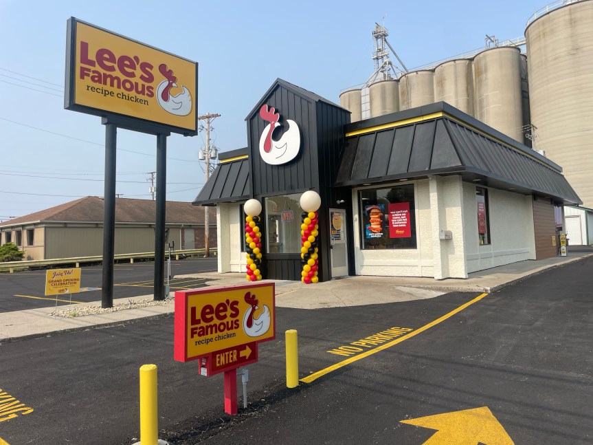 Lee’s Famous Recipe Chicken Celebrates Grand Opening in Upper Sandusky,&nbsp;Ohio